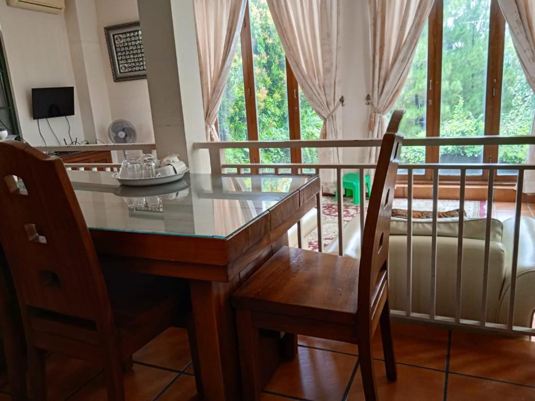 Villa Gathering Yuni Syahla Citaringgul Zewnętrze zdjęcie